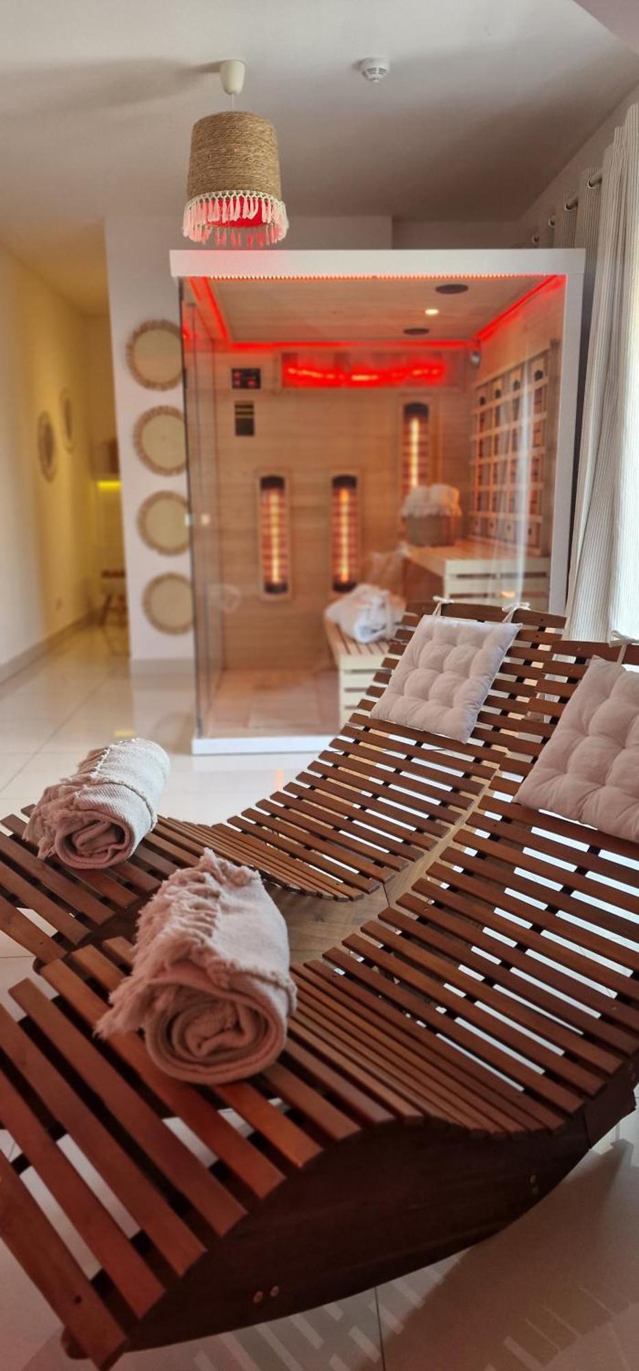 Spa Love Ceglana 1 A Sauna,,Jaccuzi Dla Dwojga Na Wylacznosc Zielona Góra Buitenkant foto