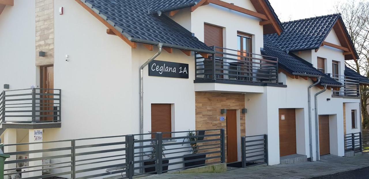 Spa Love Ceglana 1 A Sauna,,Jaccuzi Dla Dwojga Na Wylacznosc Zielona Góra Buitenkant foto